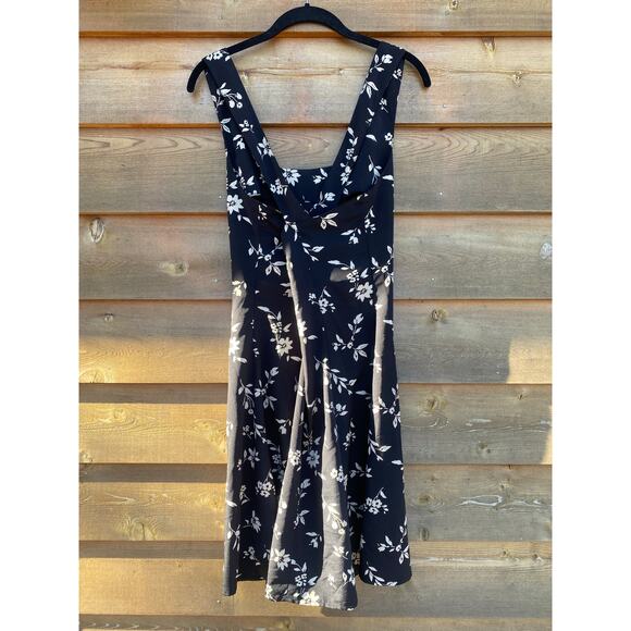 Newport news vintage black floral jumper dress - Picture 4 of 7